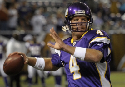 0825_football_brett-favre_400x280